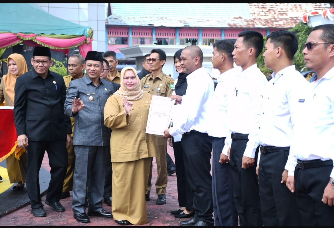 “Terima Kasih Ibu Bupati Kasmarni, Akhirnya Kami Jadi Guru PPPK” Desa Kesumbo Ampai